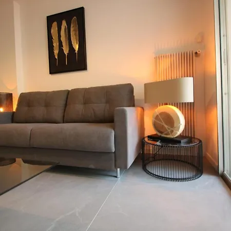 1 Bedroom Premium Croisette Flat 3-4 Mn To Beaches & Palais Des Festivals * Cannes